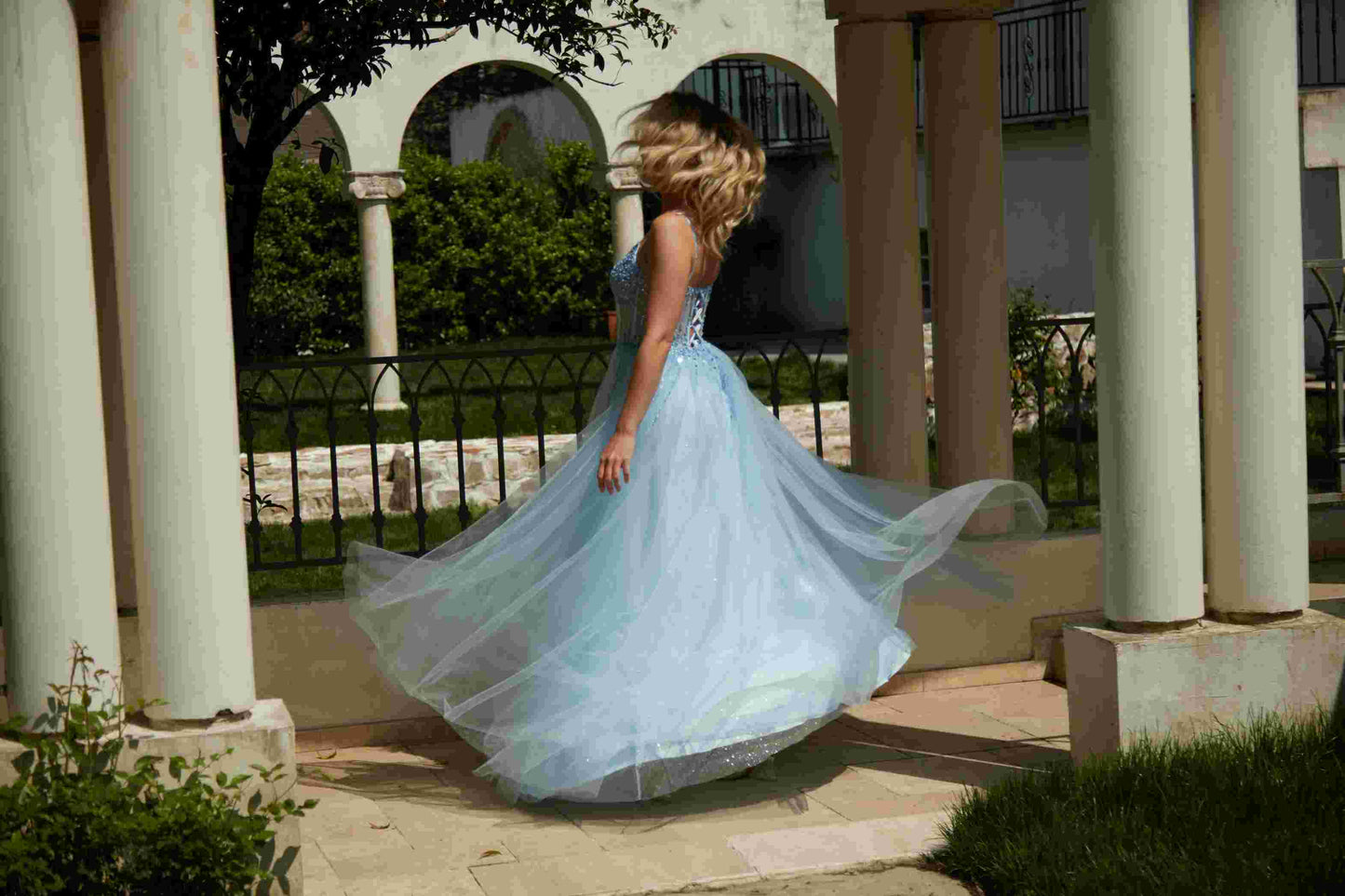 Tulle Prom Dresses for Teens 2025 Spaghetti Straps Long Ball Gown with Slit