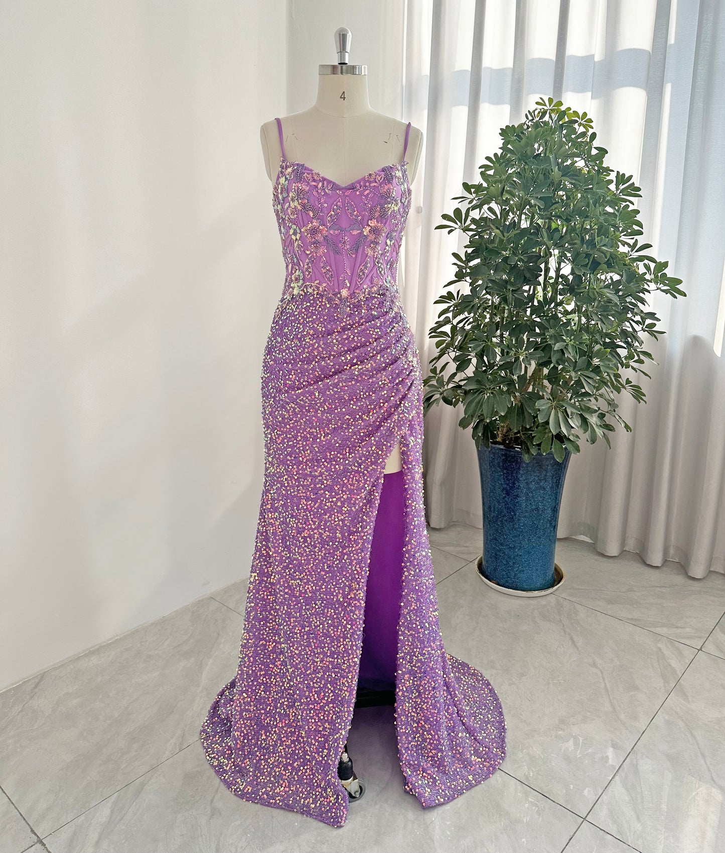 Sparkly Sequin Prom Dresses 2025 Long Mermaid Lace Applique Evening Dress Spaghetti Straps Pleated Formal Gown with Slit