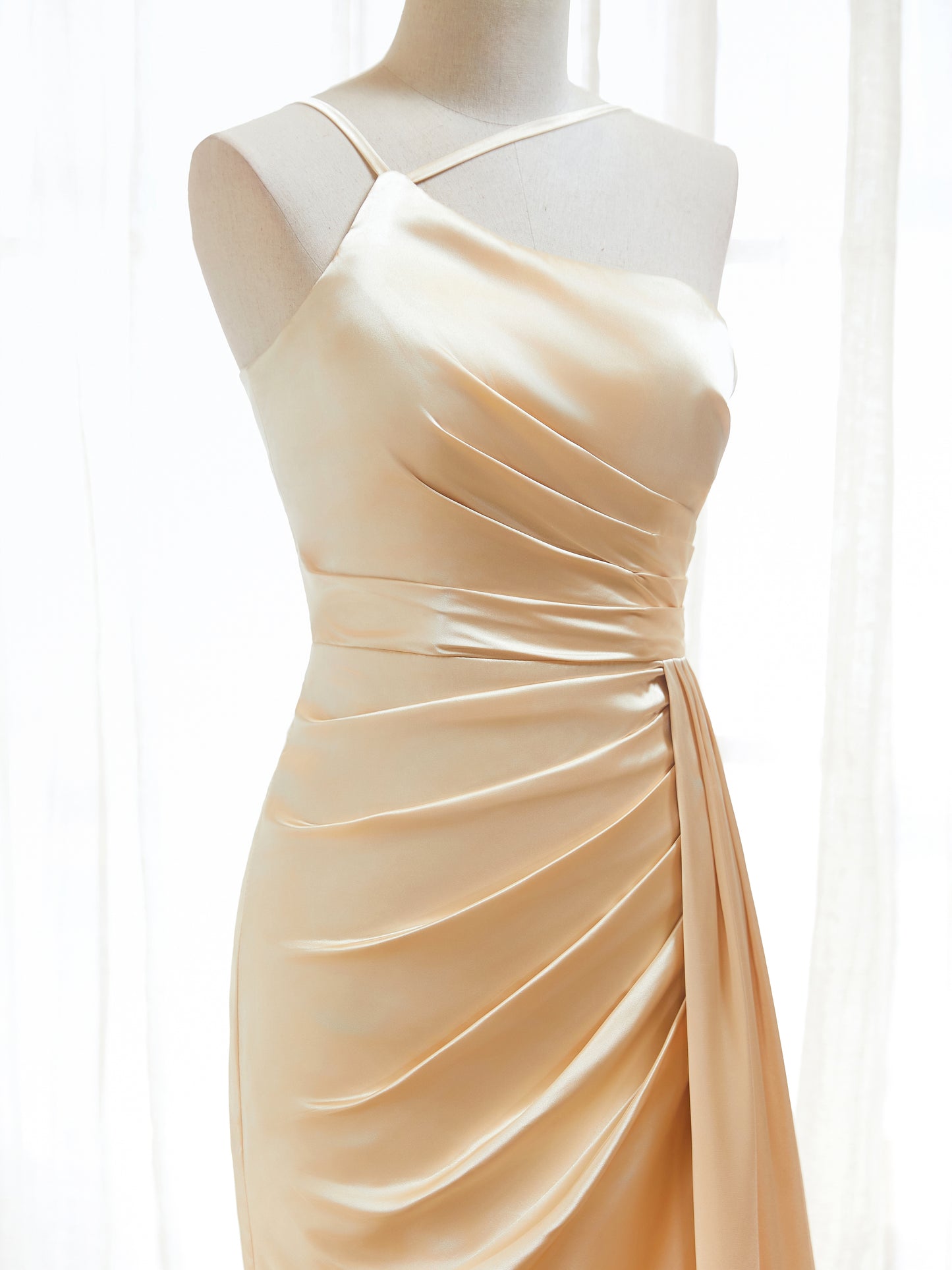 One Shoulder Prom Dresses 2025 Satin Mermaid Ruched Bridesmaid Dress with Side Train