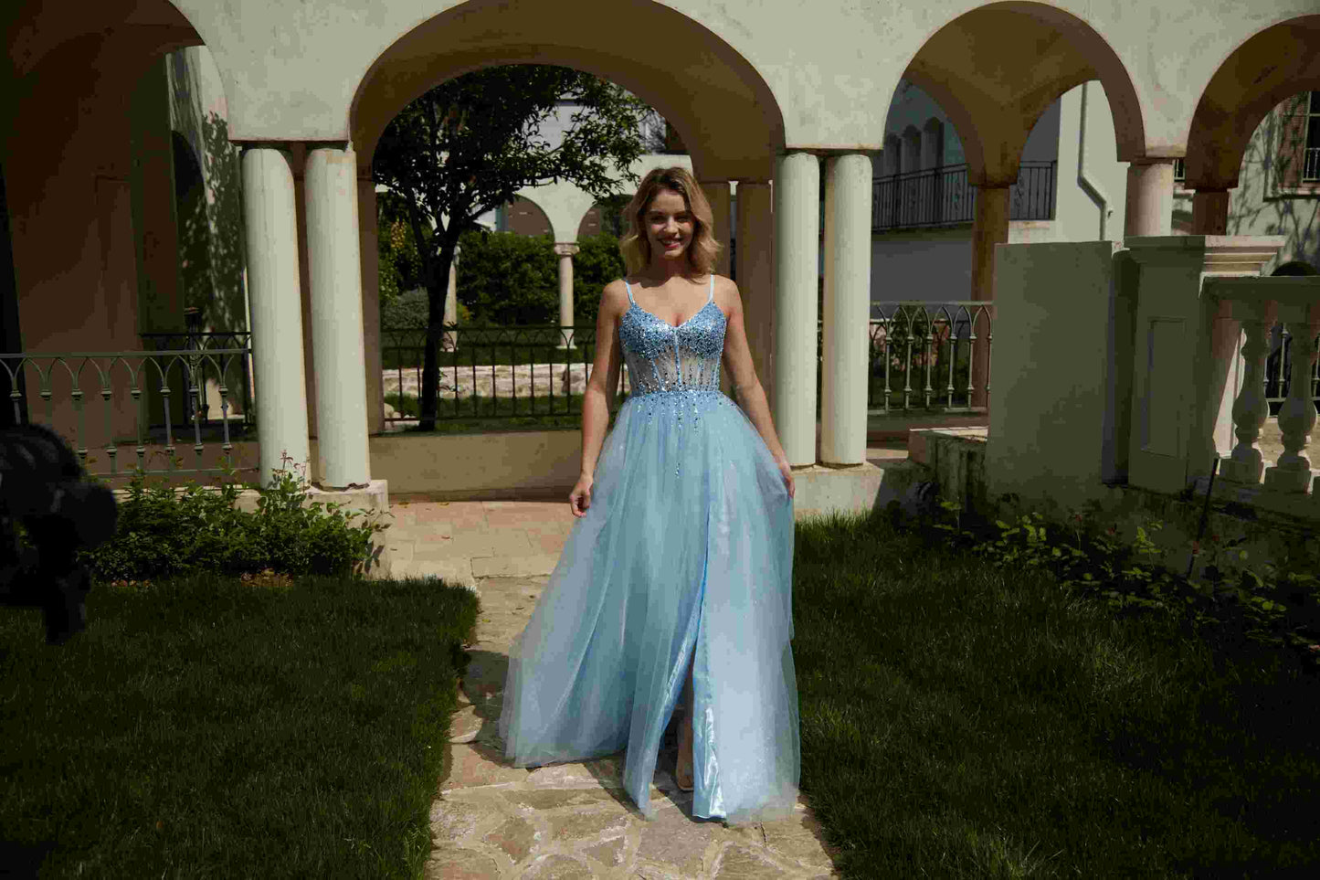 Tulle Prom Dresses for Teens 2025 Spaghetti Straps Long Ball Gown with Slit